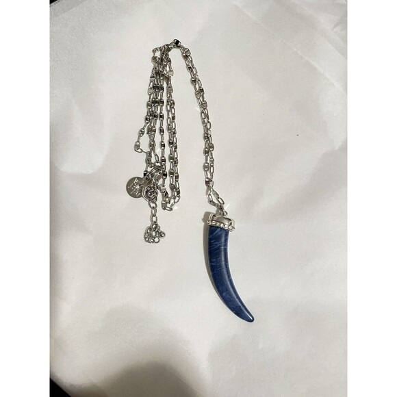 White House Black Market Horn Pendant Corno Cornicello Swirled Blue Necklace 36” - Picture 5 of 6